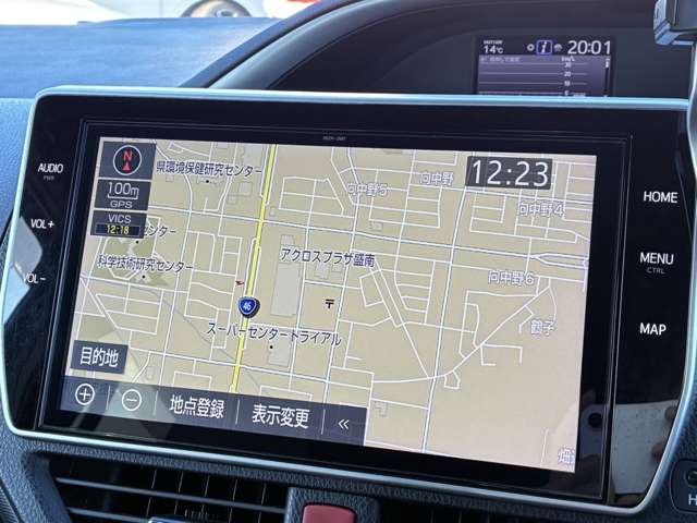 Toyota Voxy 9