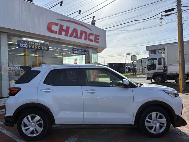 Daihatsu Rocky 8