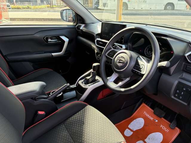 Daihatsu Rocky 9