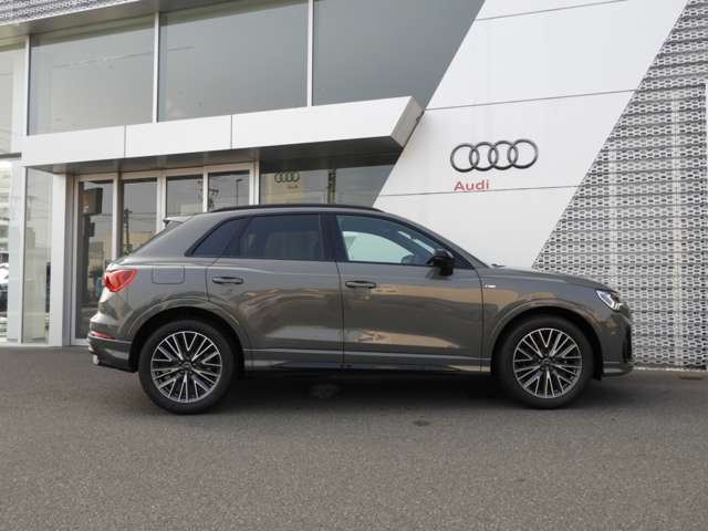 Audi Q3 4