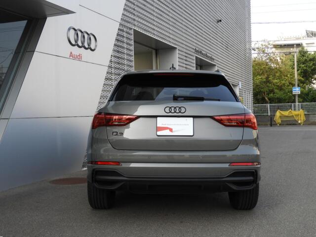 Audi Q3 6