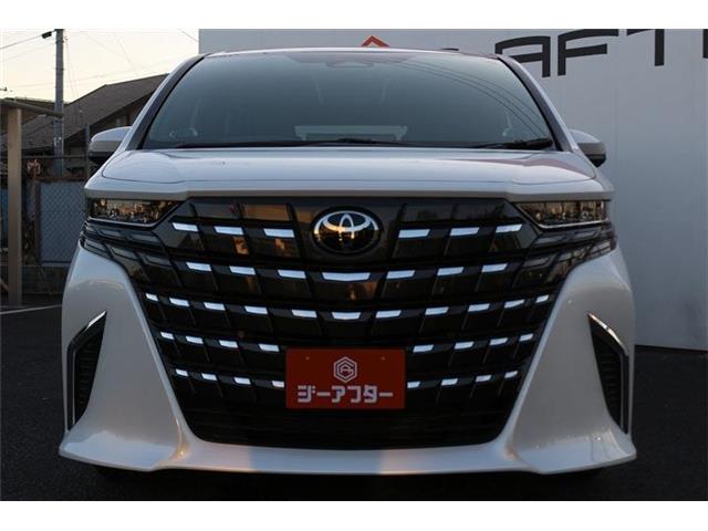 Toyota Alphard 8