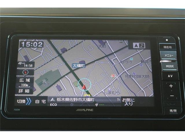 Toyota Alphard 4