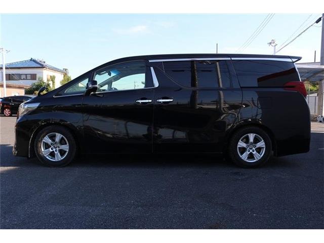 Toyota Alphard 9