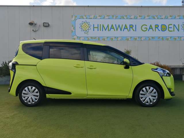 Toyota Sienta 12