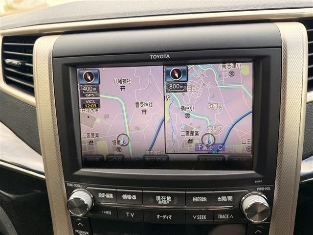 Toyota Vellfire 4