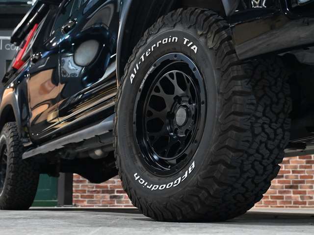 Toyota Hilux 5