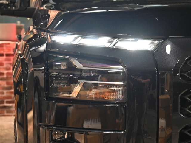Mitsubishi Triton 5