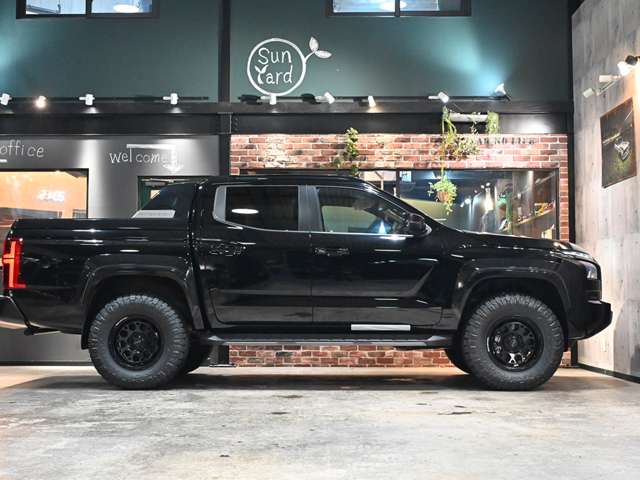 Mitsubishi Triton 8