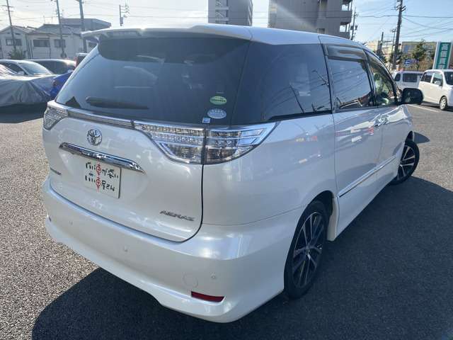 Toyota Estima 9