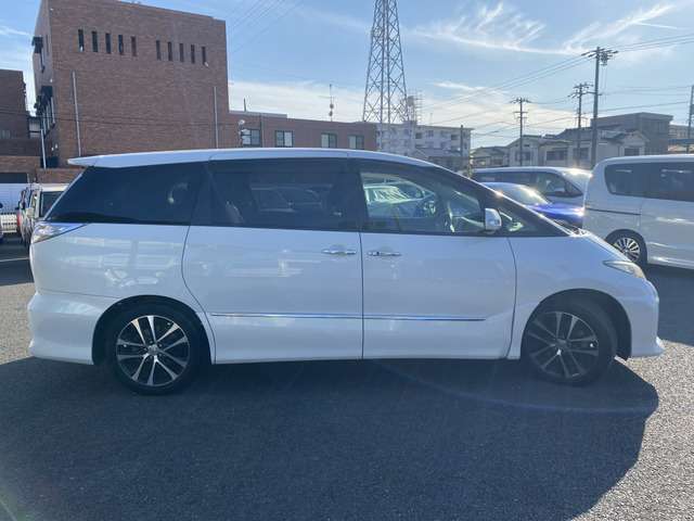Toyota Estima 10