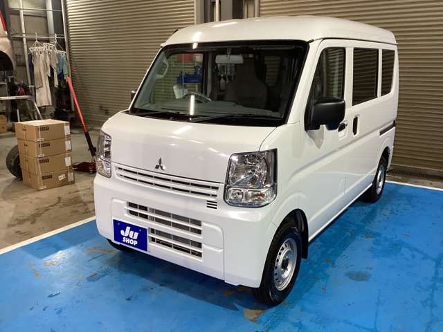 Mitsubishi Minicab Van 3