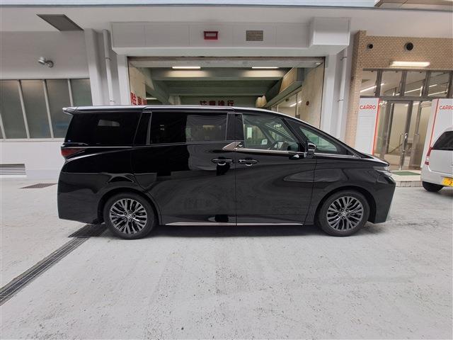 Toyota Vellfire 11