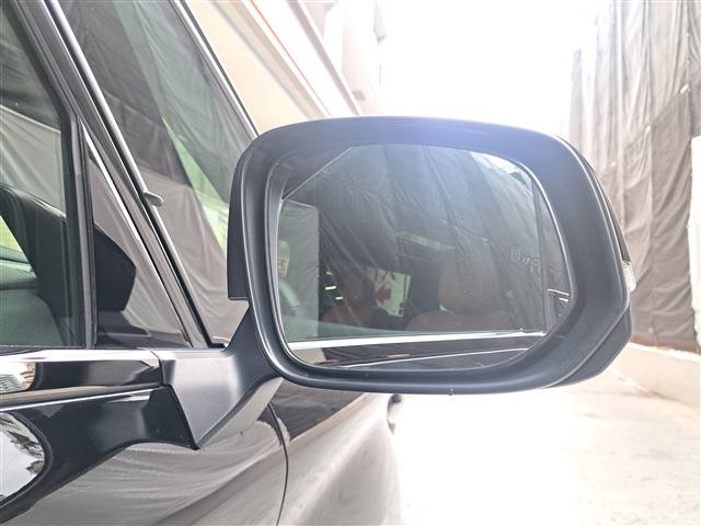Toyota Vellfire 12