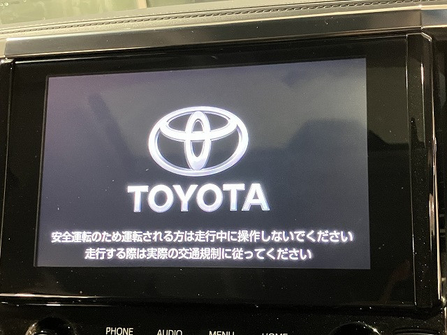 Toyota Vellfire 4