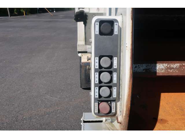 Nissan Condor 11