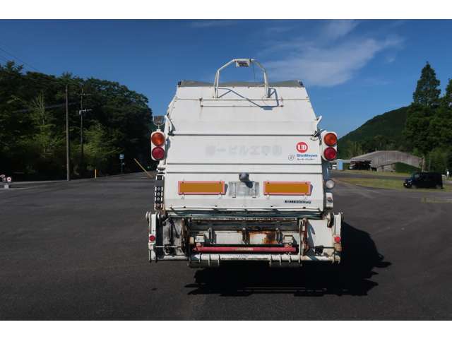 Nissan Condor 4