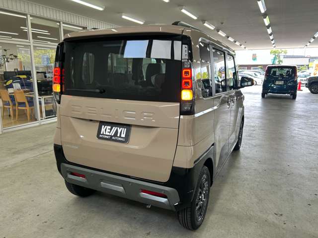 Mitsubishi Delica Mini 4