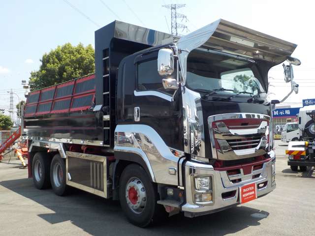 Isuzu Giga 3