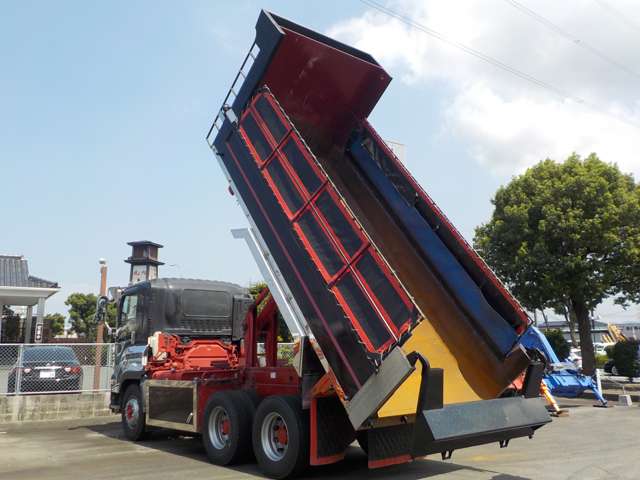 Isuzu Giga 10