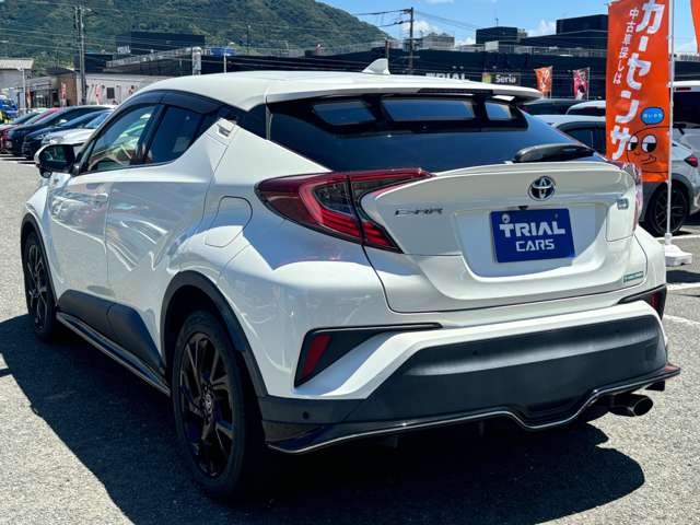 Toyota C-HR 10