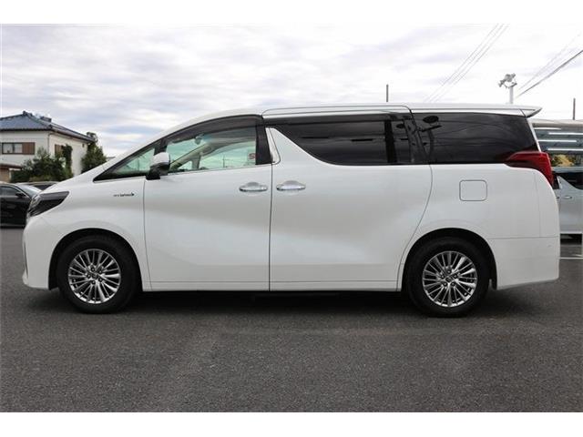 Toyota Alphard 11
