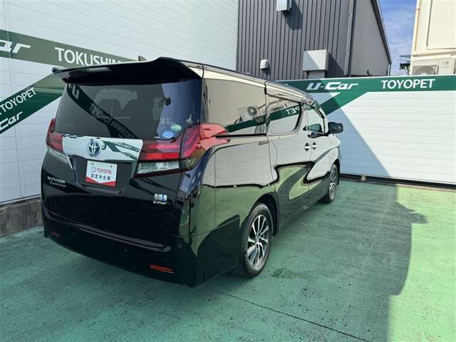Toyota Alphard 8