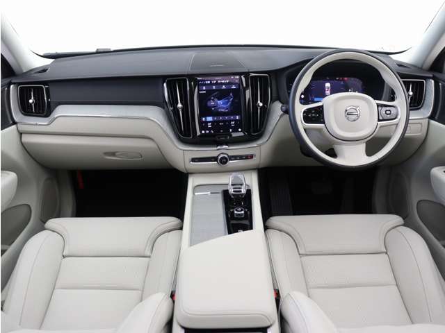 Volvo XC60 4