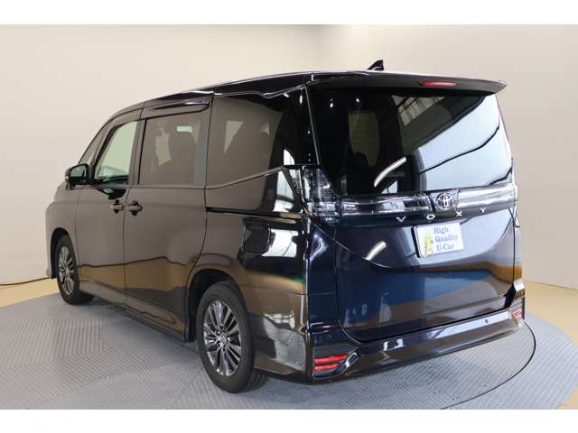 Toyota Voxy 7