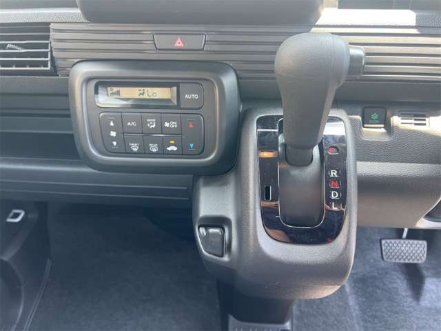 Honda N-VAN 9
