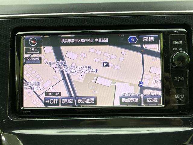 Toyota Prius α 10