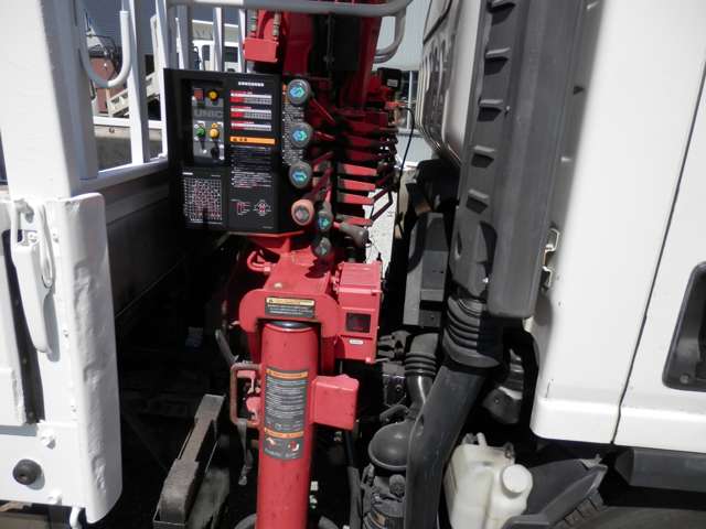 Isuzu Elf 12