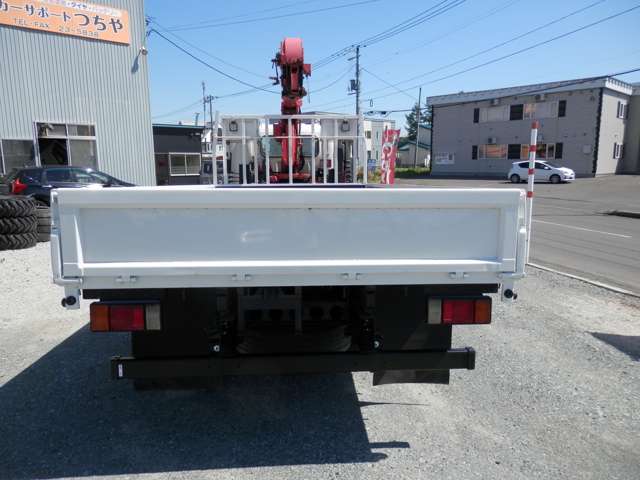 Isuzu Elf 6