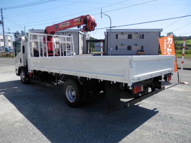 Isuzu Elf 7