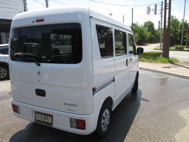 Suzuki Every 9