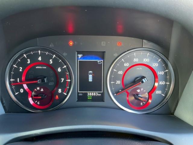 Toyota Alphard 6