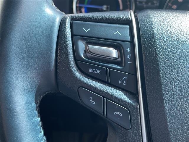Toyota Alphard 8