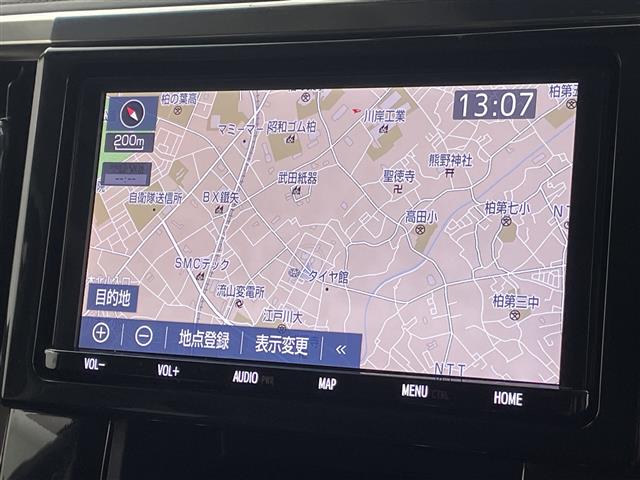 Toyota Vellfire 8