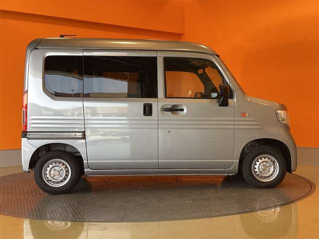 Honda N-VAN 12