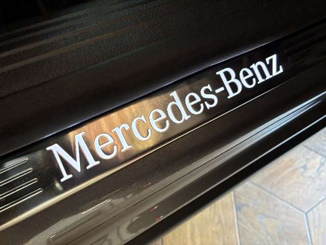 Mercedes-Benz GLA-Class 12