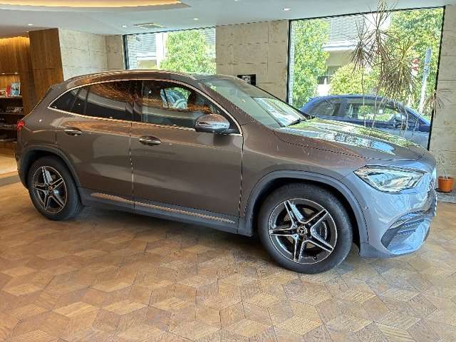 Mercedes-Benz GLA-Class 9