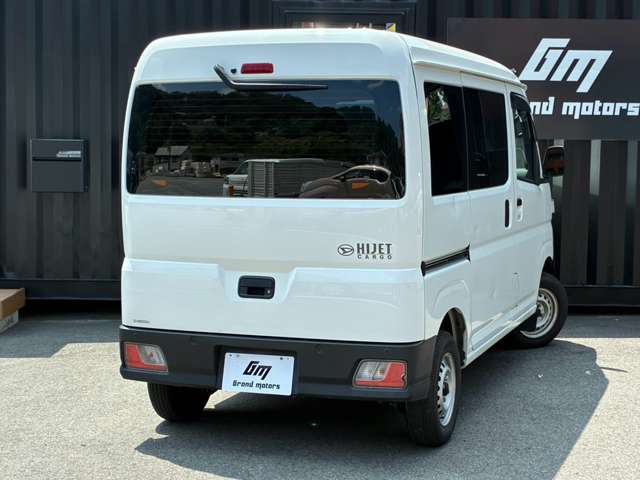 Daihatsu Hijet Cargo 9