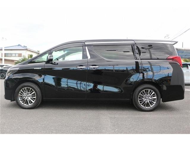 Toyota Alphard 11
