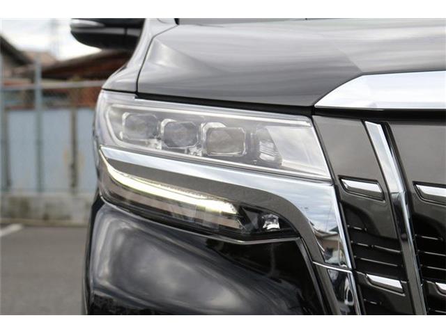 Toyota Alphard 12