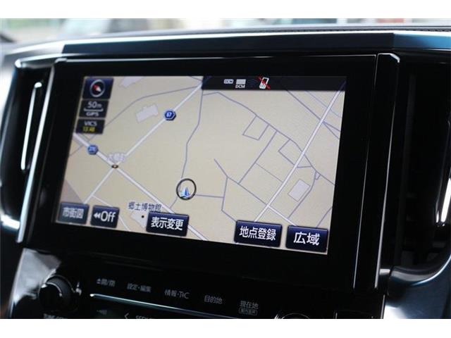Toyota Alphard 3
