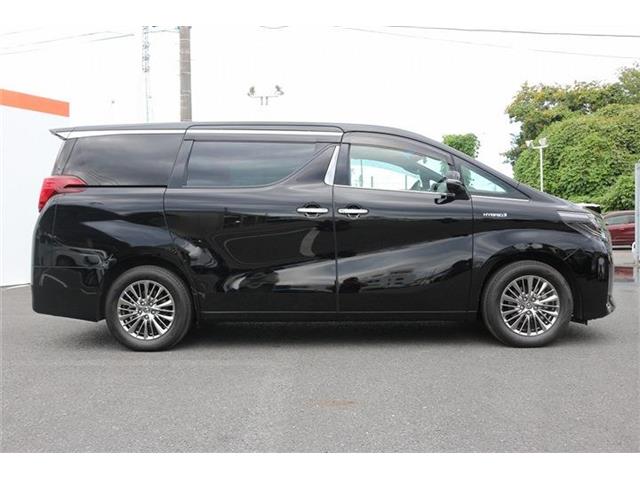 Toyota Alphard 9