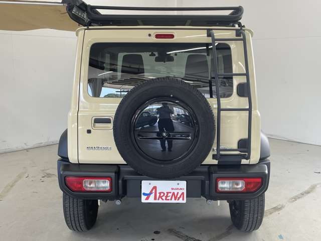 Suzuki Jimny Sierra 10