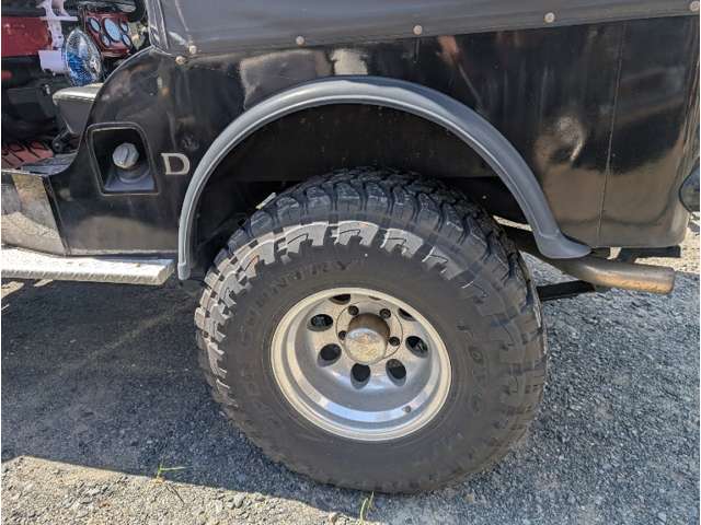 Mitsubishi Jeep 10