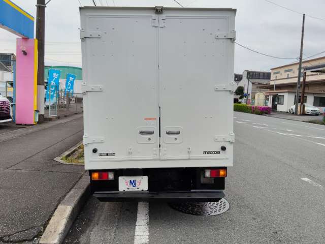 Mazda Bongo Truck 7