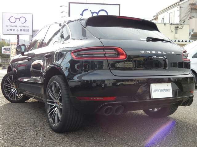 Porsche Macan 5